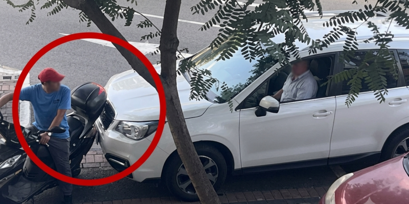 ¡LA CALLE NO ES TU COCHERA! RAÚL MATÍAS LEÓN THORNE GOLPEABA AUTOS EN 2018 Y AHORA ATROPELLA MOTOS