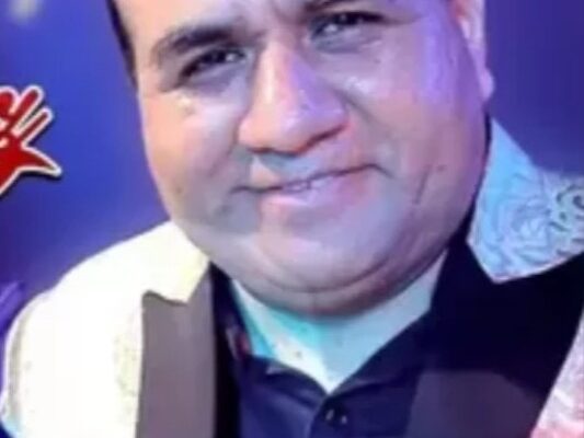 CÉSAR SÁNCHEZ CHAVESTA DEBE SALIR YA: LA BELLA LUZ NO PUEDE PROTEGER A UN AGRESOR